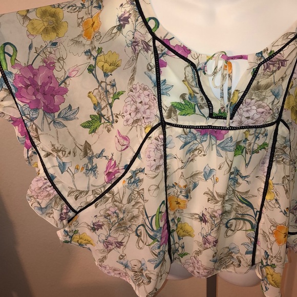 H&M flowy top - Picture 2 of 6